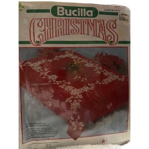Vintage Bucilla NOS Christmas Poinsettias Cross Stitch Kit Napkins Set of 4 NWT